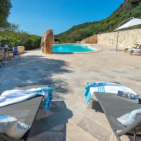 With Pool, Private Parking, Air Conditioning, 5 Bedrooms And 4 Bathrooms * Alghero