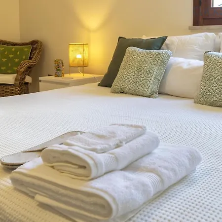With Pool, Private Parking, Air Conditioning, 5 Bedrooms And 4 Bathrooms Villa Alghero
